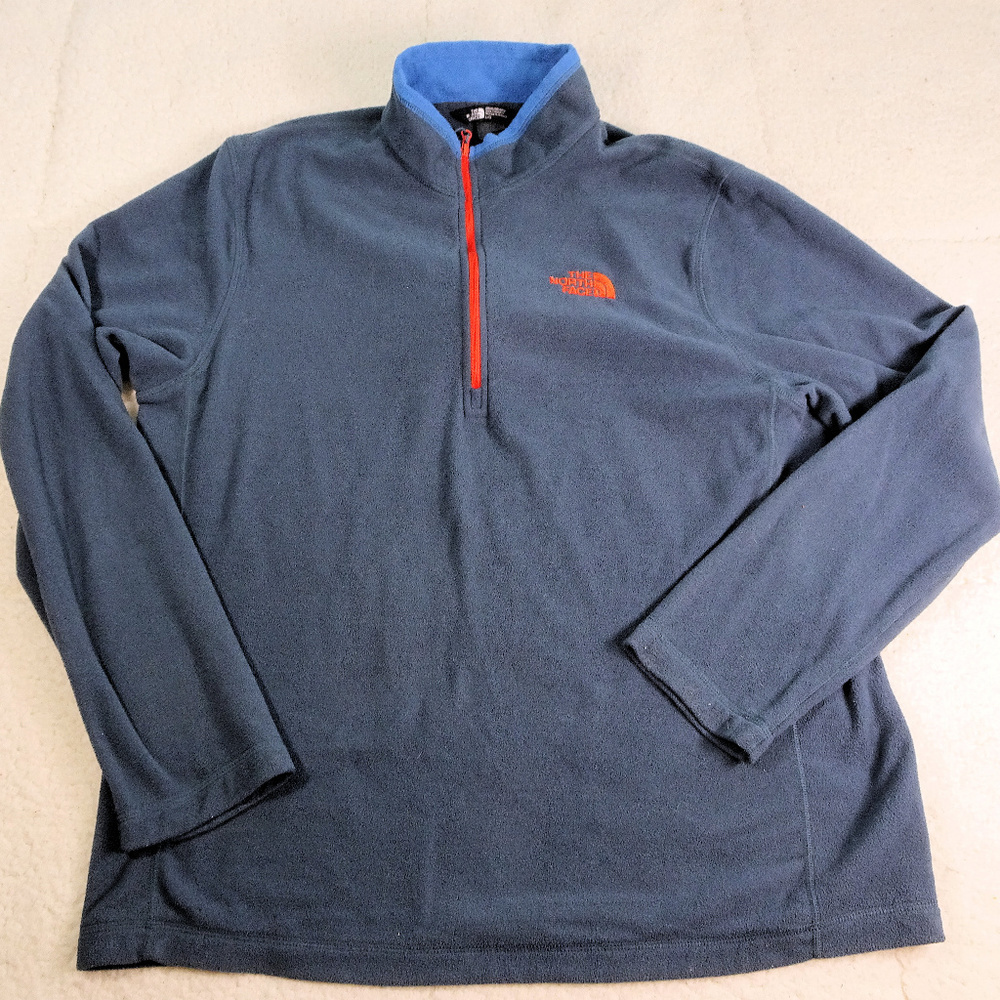 The North Face Quarter Zip L/S Pullover Size Large